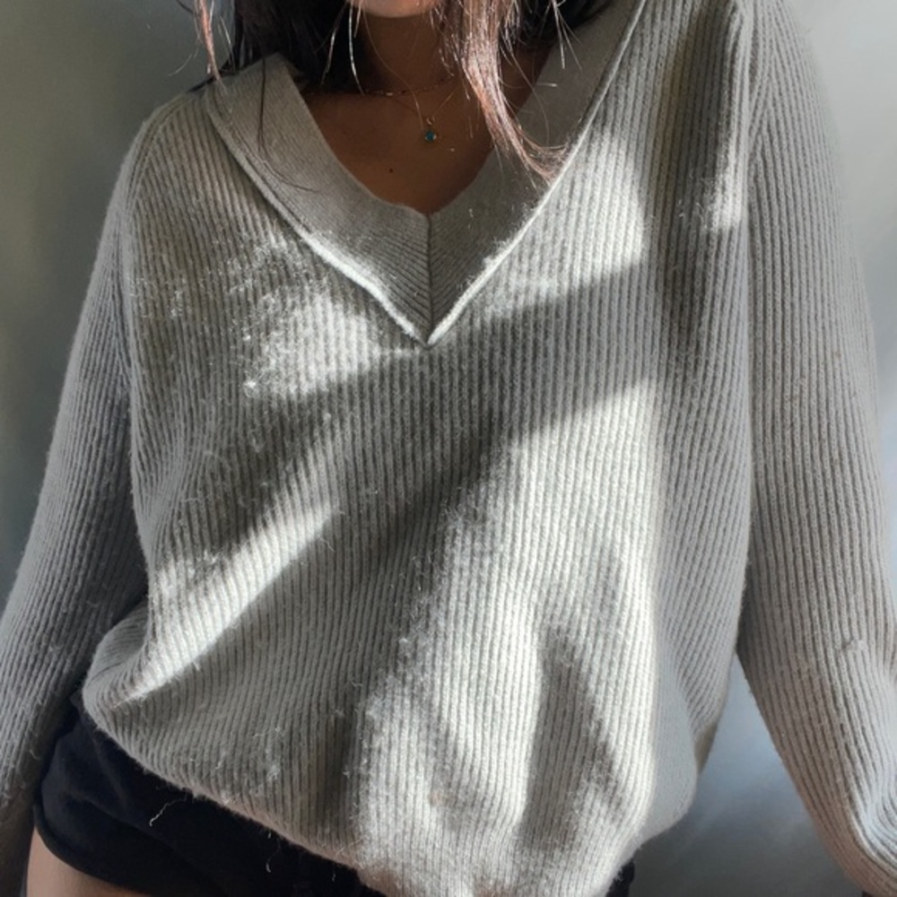 V Neck Ribbed Sweater - Picture 2 of 6